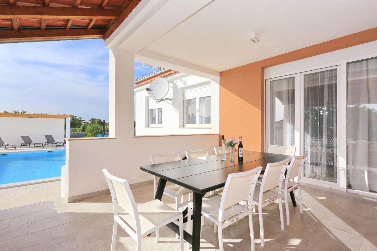 Holidayhouse Alirio With Heated Pool. วรซี ภายนอก รูปภาพ