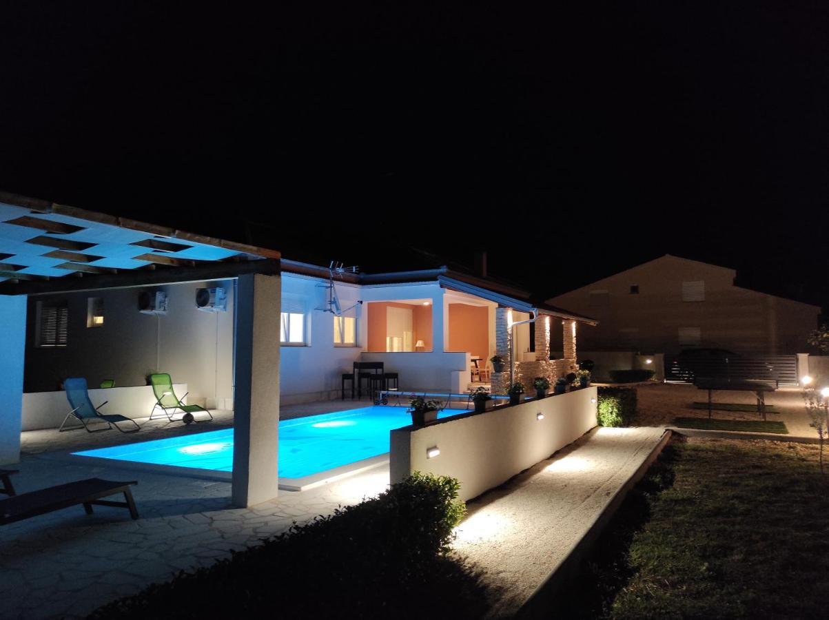 Holidayhouse Alirio With Heated Pool. วรซี ภายนอก รูปภาพ
